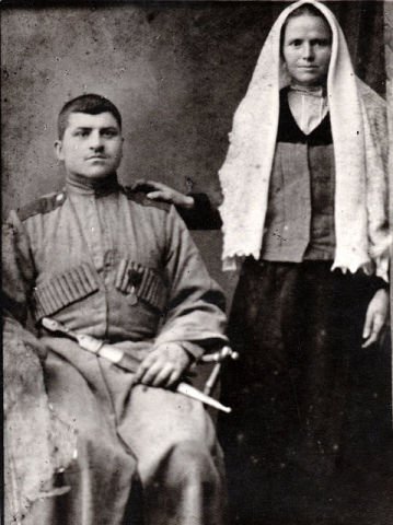 Маздор Михаил Тимофеевич, род. 1886 г., с женой Ниной Алексеевной